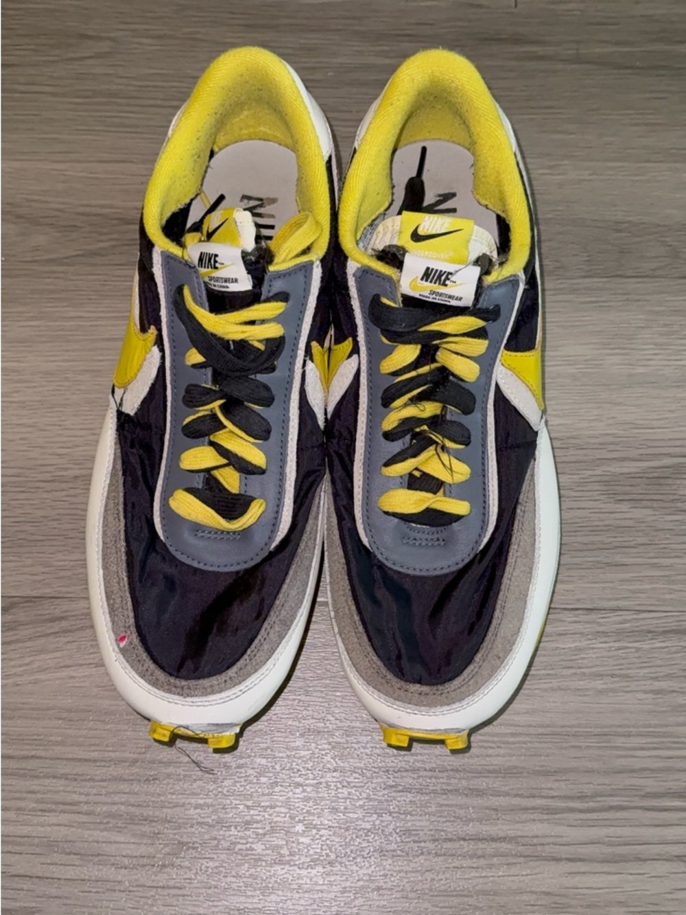 Nike Yellow & Black sacai waffle sneakers